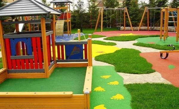 Jak pomalować plac zabaw - proste kroki i najlepsze farby do ochrony Jak pomalować plac zabaw - proste kroki i najlepsze farby do ochrony