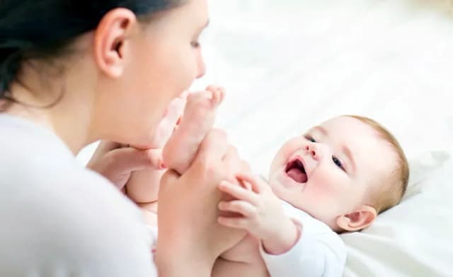 Jak stymulować rozwój 3 miesięcznego dziecka i uniknąć błędów Jak stymulować rozwój 3 miesięcznego dziecka i uniknąć błędów